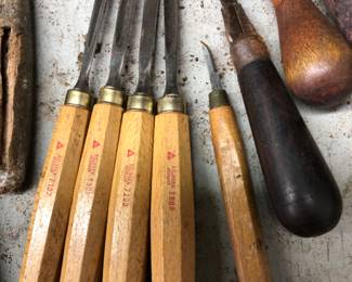 Lathe chisels