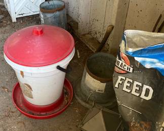 Chick Feeders/Waterers