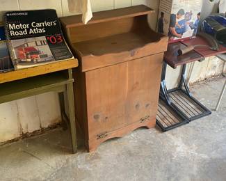 Assorted Furniture Pieces