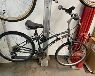 2 bike wall rack 