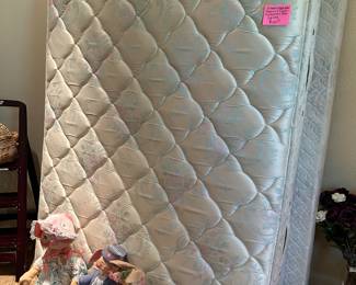 Queen Mattress set