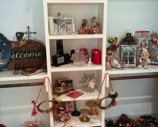 Floral picks, holiday decor