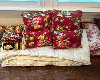 Goose down comforter