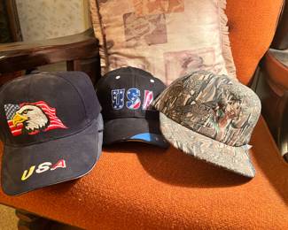 MANY CAPS TO CHOOSE FROM. SOME VINTAGE, MANY WITH USA & PATRIOTIC THEMES