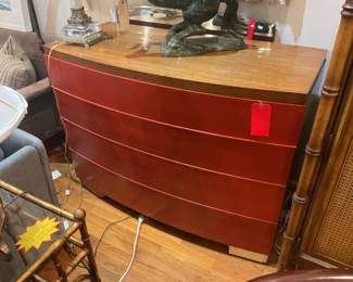 4 drawer dresser 34.5” x 46” x 21.5” $100 + tax