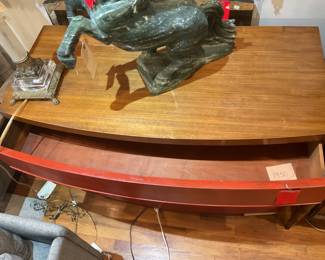 4 drawer dresser 34.5” x 46” x 21.5” $100 + tax