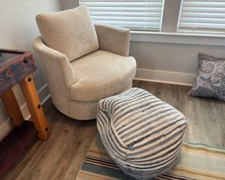 lots of nice clean contemporary / farmhouse styled furniture and decor.