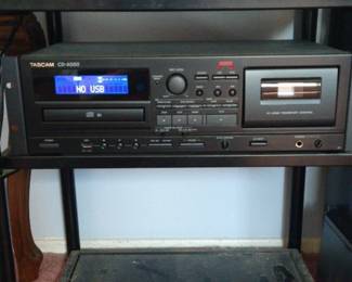 TASCAM CDA580 CD Player Cassette Deck