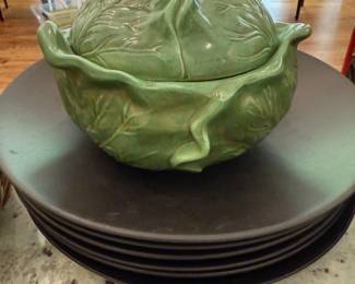 Holland Mold Cabbage Server