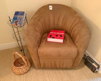 Italsofa Swivel Club Chair (B)