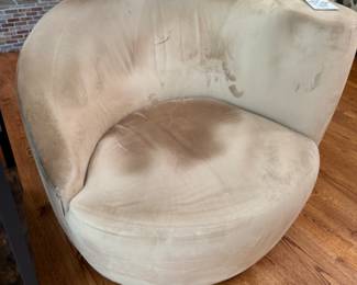Italsofa Swivel Club Chair (A)