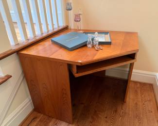 Corner Desk