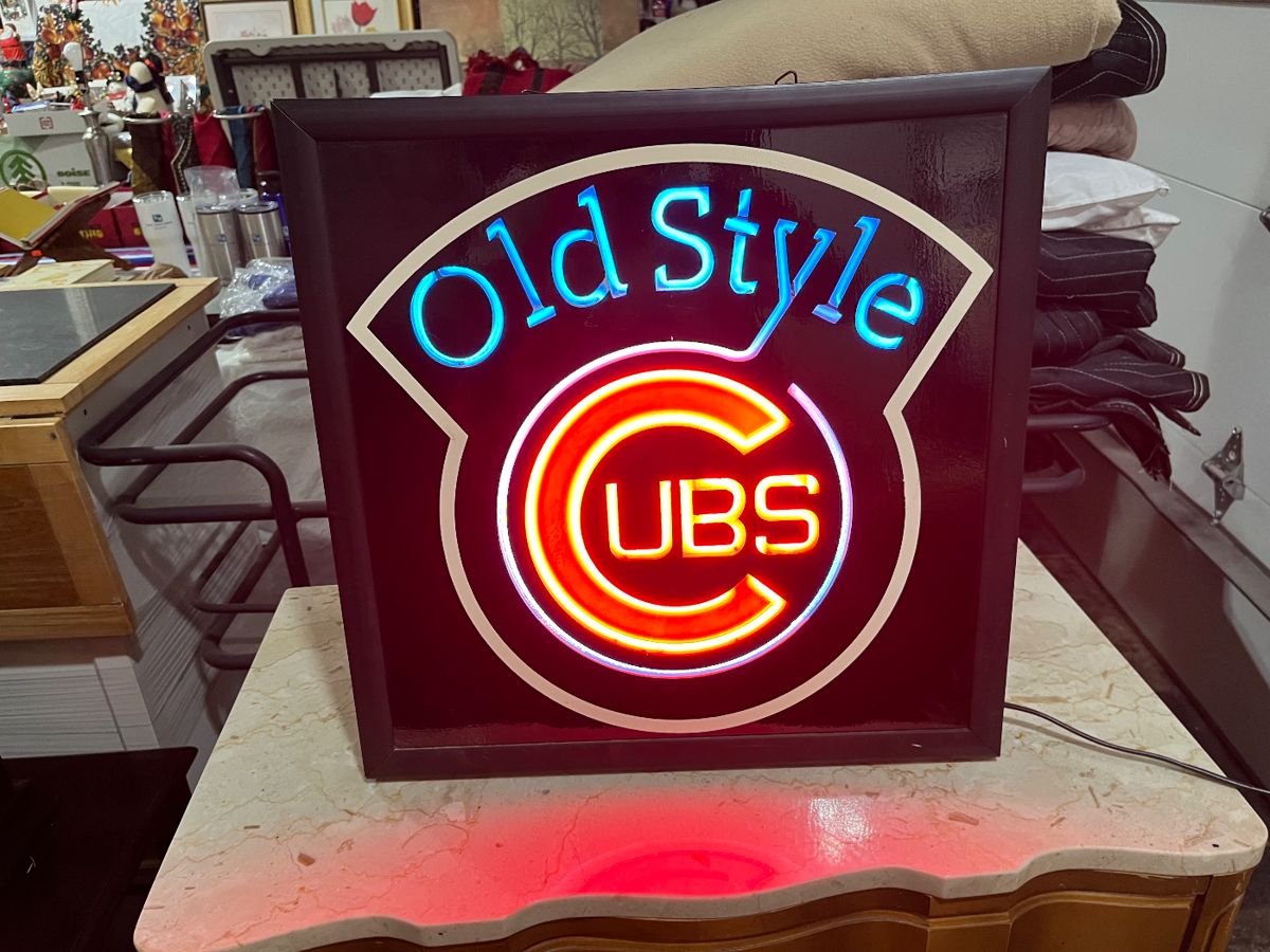 Cubs Old Style bar light