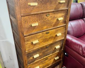 Chest of Drawers Orlando Estate Auction