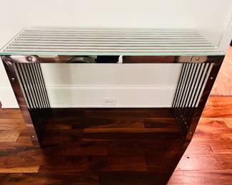 Stainless Steel Console
Glass Top