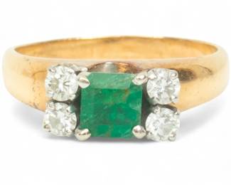 Lot 19 | Emerald and Diamond Ring, 14K Gold Size 7 4g