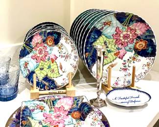 Mottahedeh "Tobacco Leaf" Dinner & Salad Plates