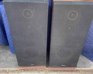 Pair Of Fisher Audio Speakers