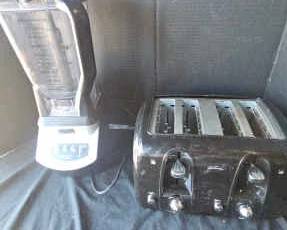 Ninja Blender And Sunbeam Four Piece Toaster