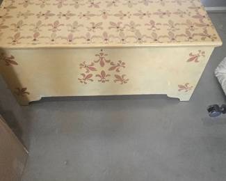 Linen Storage Chest Includes Some Linens