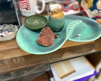 . . . vintage ash tray w/lighter