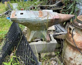 . . . vintage anvil