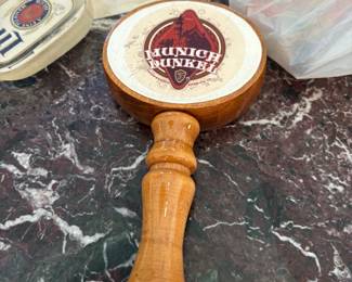 . . . a Munich Dunkel tap handle