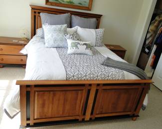 Queen Bed, nightstands