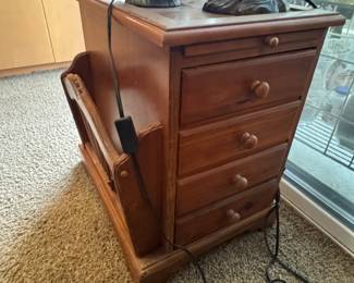 Storage side table