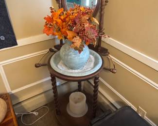 Antique wash stand