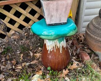 Ceramic Mushroom stand