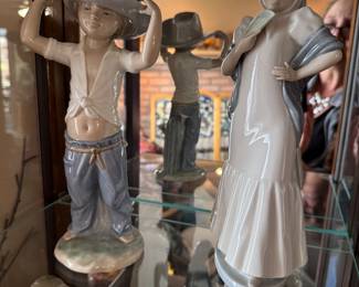Llardo figurines