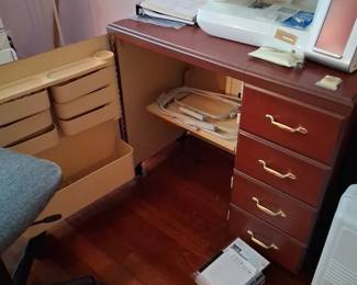 SEWING Table