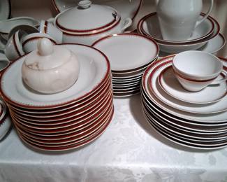Porcelain Polish Dinnerware