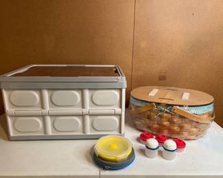 Lot 3892 55L Collapsible Storage Bin Folding Storage Bins with Wooden Lid NEW Picnic Basket NEW