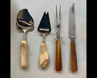 Lot 3782 Vintage Bone Handled Cheese Slicers Vintage Bakelite Handled Carving Set