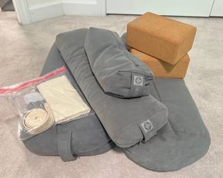 Lot 3628 Yoga Accessories Bolster Pillows Blocks