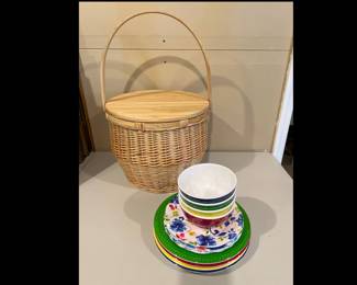 Lot 3740 Sunnylife Insulated Picnic Basket Dishes