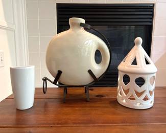 Lot 3590 Large White Ceramic Vase with Cast Iron Stand White Ceramic Wall Vase Decorative White Ceramic Wall House