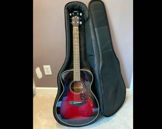 Lot 3535 Yamaha FS720S Acoustic Guitar Soft Case