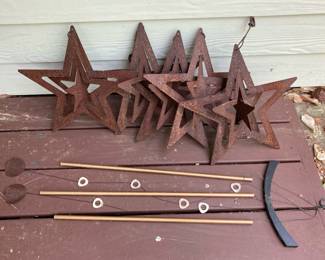 Lot 3532 5 Hanging Outdoor Metal Stars Wind Chime