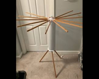 Lot 3522 Collapsible Clothes Drying Rack