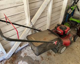 Troy Bilt TB110 with Briggs & Stratton 550EX, 21" cutting deck