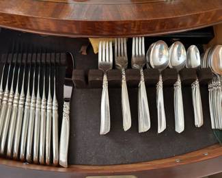 1950's Oneida Community "South Seas" flatware in excellent condition