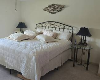 king size bed