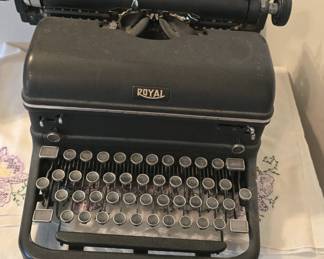 vintage royal typewriter