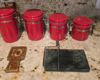 nice, graduated canister set