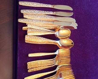 Gold plated silverware set