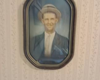 vintage bubble glass picture frame with picture