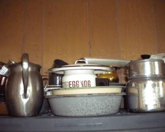 Enamel and metal vintage